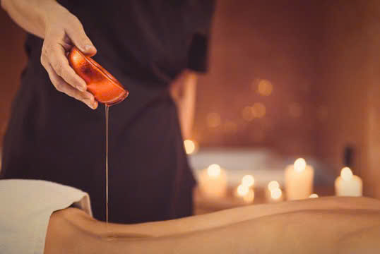 hot oil and hot stone massage what are different