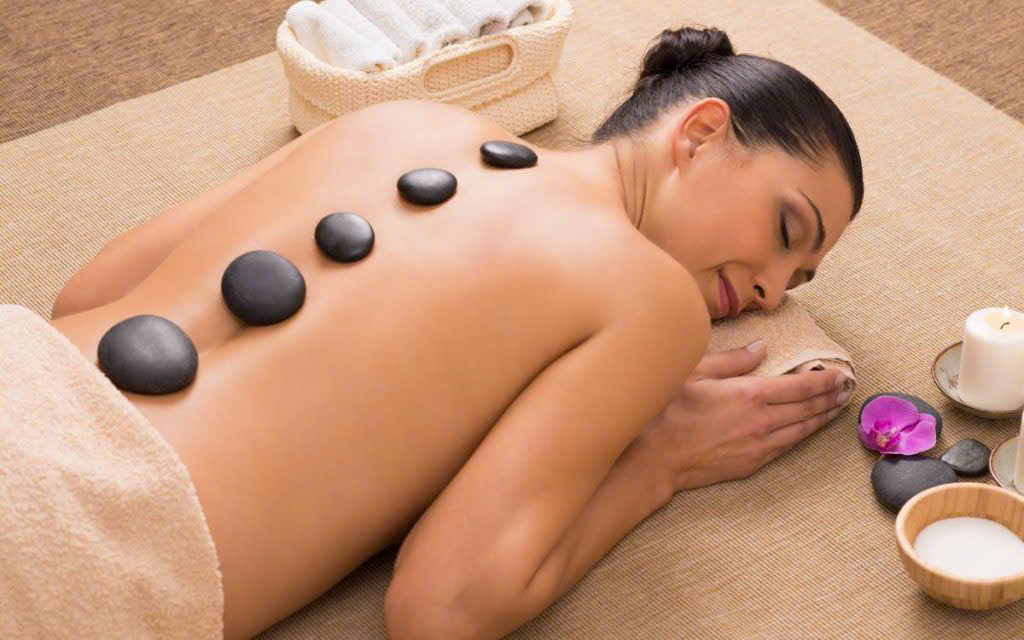 hot stone and deep tissue massage -Which Massage Is Right for You?