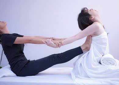 Why People Prefer Thai Massage Stretching Over Other Therapies