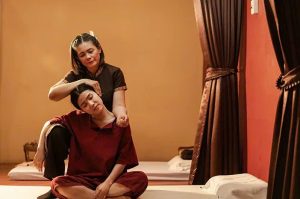 Experience Authentic Thai Massage Treatment for Ultimate Relaxation