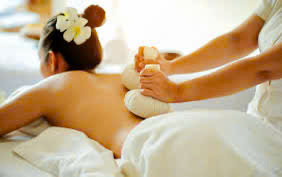 Thai Herbal Compress Massage treatment